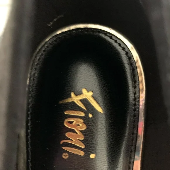 FIONI Black Heels NEW ,SIZE 8.5 - Picture 2 of 10